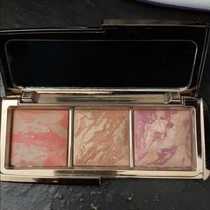 Hourglass Strobe Lighting Blush Palette